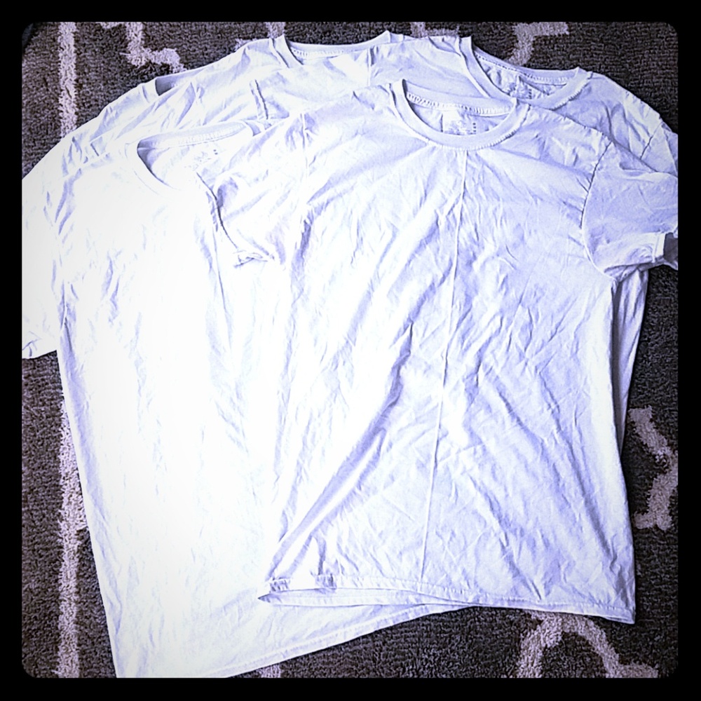 5 undershirts